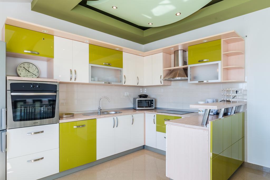 Crowonder Sun&Fun Holiday House With Large Swimming Pool, Playroom And Garden Bibinje Exterior foto